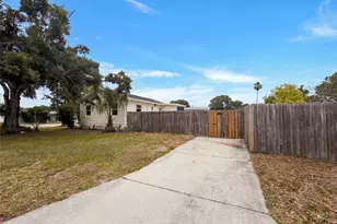 2596 38th Ave N, Saint Petersburg, FL 33713 - Photo 18