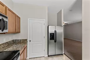 1327 Priory Cir, Winter Garden, FL 34787 - Photo 8