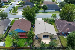 1053 Sugarberry Trail, Oviedo, FL 32765 - Photo 2