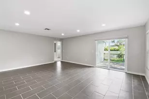 2303 Bahia Vista St, Sarasota, FL 34239 - Photo 12