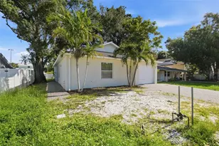 2303 Bahia Vista St, Sarasota, FL 34239 - Photo 2