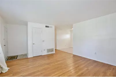2319 Continental Boulevard, Orlando, FL 32808 - Photo 6