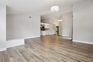 7301 Spring Villas Cir, Orlando, FL 32819 - Photo 10