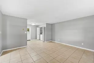 710 N Sinclair Ave, Tavares, FL 32778 - Photo 10