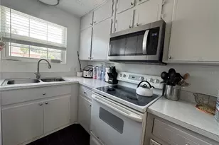 4328 Lake Underhill Rd, Orlando, FL 32803 - Photo 10
