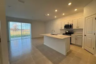 7629 Waterscape Dr, Groveland, FL 34736 - Photo 4