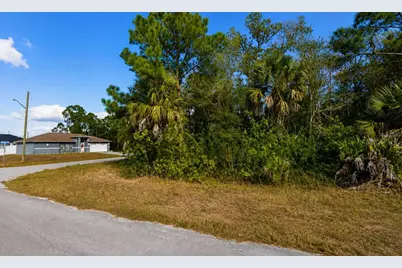 904 Albany Avenue, Lehigh Acres, FL 33971 - Photo 2