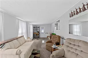 477 Marina Ln, Tavares, FL 32778 - Photo 18