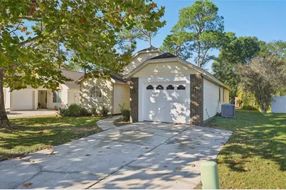 123 Edgewater Cir, Sanford, FL 32773 - Photo 2