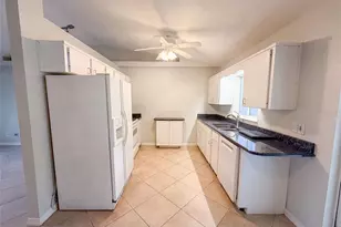 1719 Needle Palm Dr, Edgewater, FL 32132 - Photo 2