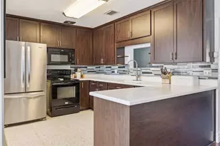 707 S Crystal Lake Dr, Orlando, FL 32803 - Photo 16