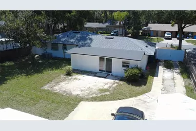 925 E 10th Avenue, Mount Dora, FL 32757 - Photo 4