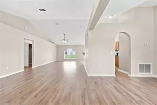 1346 Dunbarton Ct, Kissimmee, FL 34758 - Photo 6