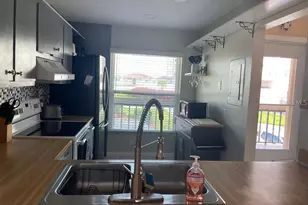 6210 Sun Blvd, Saint Petersburg, FL 33715 - Photo 6