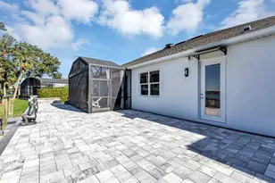 1112 Hull Island Dr, Oakland, FL 34787 - Photo 50