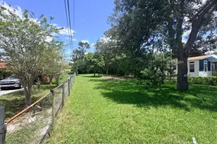 1329 Lake Dr, Casselberry, FL 32707 - Photo 1