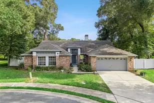 806 Oak Forest Ct, Deland, FL 32724 - Photo 2