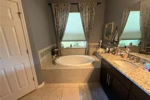 6145 Anise Dr, Sarasota, FL 34238 - Photo 32