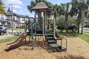 10272 Park Commons Dr, Orlando, FL 32832 - Photo 22
