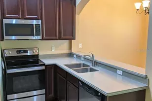10272 Park Commons Dr, Orlando, FL 32832 - Photo 12