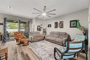 13144 Laurel Crest Ct, Grand Island, FL 32735 - Photo 4