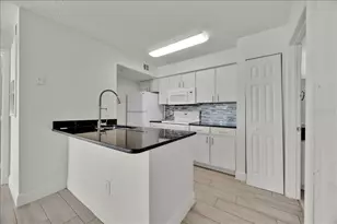 2212 Grand Cayman Ct, Kissimmee, FL 34741 - Photo 6