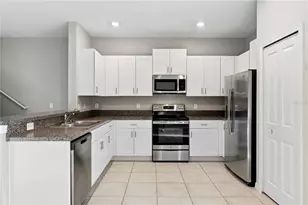 3527 Bellmeade Ct, Wesley Chapel, FL 33543 - Photo 4