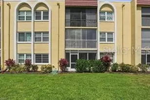 1085 Forest Lakes Dr, Naples, FL 34105 - Photo 1