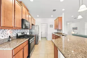 381 Silver Maple Rd, Groveland, FL 34736 - Photo 12