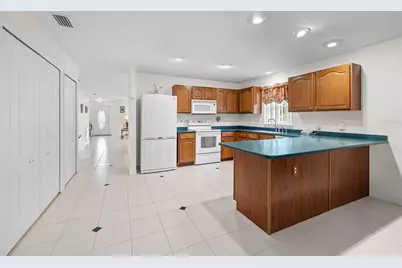 401 Brookedge NE Street, Palm Bay, FL 32907 - Photo 12