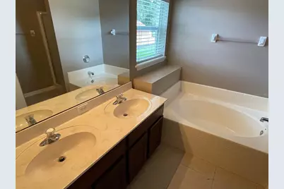 7815 Rex Hill Trail, Orlando, FL 32818 - Photo 16