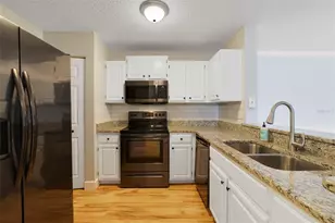 1939 Summer Club Dr, Oviedo, FL 32765 - Photo 4
