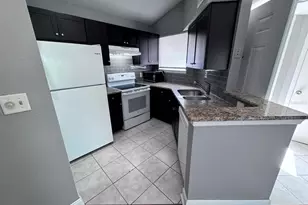 1916 Lake Atriums Cir, Orlando, FL 32839 - Photo 10