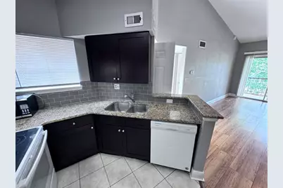 1916 Lake Atriums Circle #33, Orlando, FL 32839 - Photo 2