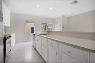 310 E Vanderbilt St, Orlando, FL 32804 - Photo 10