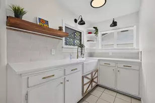 140 N Johns St, Mount Dora, FL 32757 - Photo 16