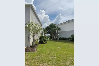 7633 Waterscape Drive, Groveland, FL 34736 - Photo 14