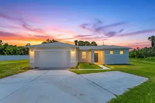 632 Hudson Valley Dr, Poinciana, FL 34759 - Photo 1