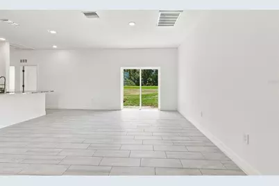 632 Hudson Valley Drive, Poinciana, FL 34759 - Photo 4
