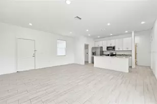 632 Hudson Valley Dr, Poinciana, FL 34759 - Photo 24