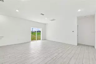632 Hudson Valley Dr, Poinciana, FL 34759 - Photo 8