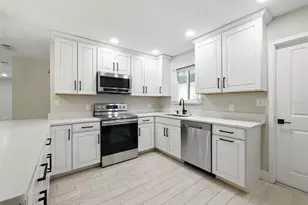 914 Houston St, Port Orange, FL 32127 - Photo 6