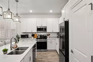 2325 Sirena Ln, Mount Dora, FL 32757 - Photo 8