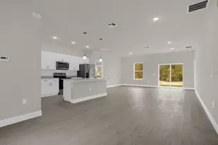 301 Michigan Pl, Poinciana, FL 34759 - Photo 2