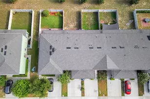9033 Wildflower Ln, Kissimmee, FL 34747 - Photo 4