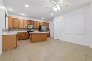 2830 Paynes Prairie Cir, Kissimmee, FL 34743 - Photo 10