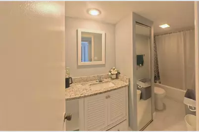 5371 Bamboo Court #401, Orlando, FL 32811 - Photo 16