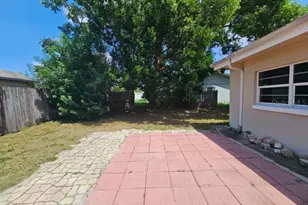 377 Brittany Cir, Casselberry, FL 32707 - Photo 8