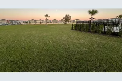 7909 Peace Lily Avenue, Wesley Chapel, FL 33545 - Photo 32