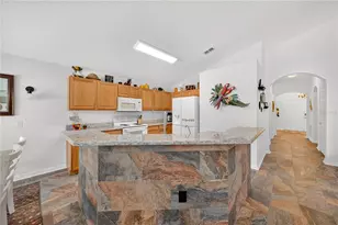 358 Lancaster Dr, Davenport, FL 33897 - Photo 28